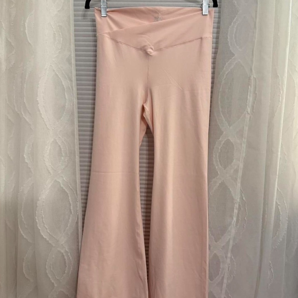 Pink Pacsun Flared leggings